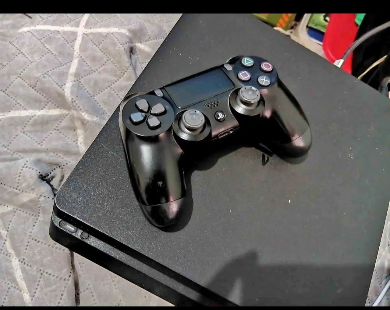 Ps4 slim 