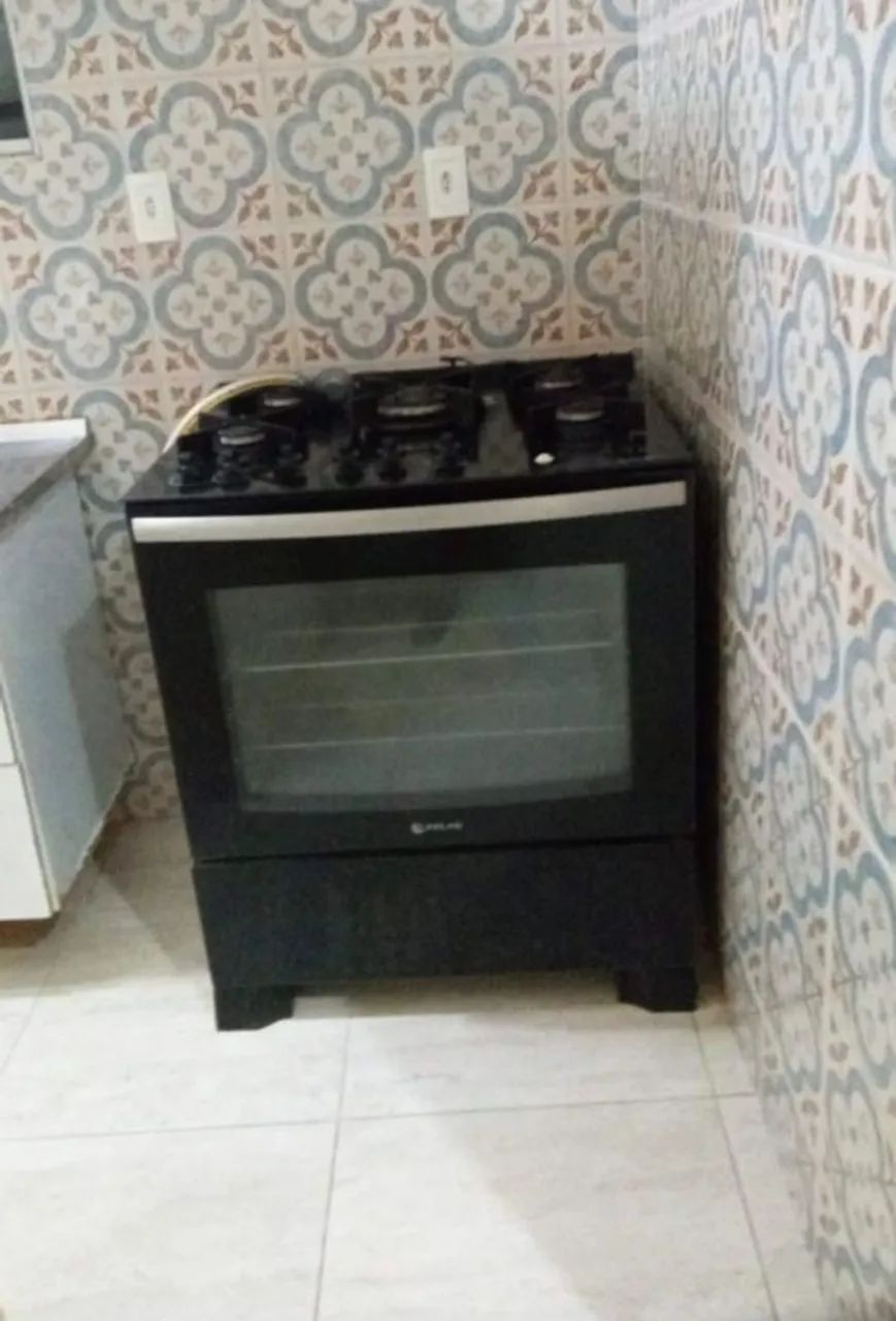 Alugo linda casa com mobília  - Foto 2