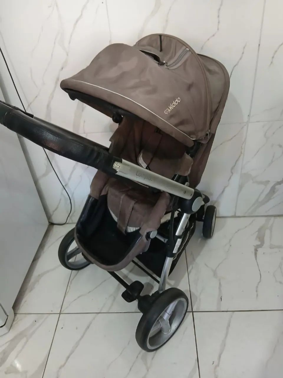 Carrinho com bebê conforto - Foto 2