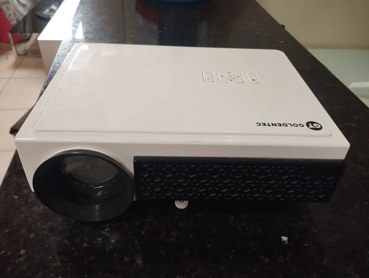 Projetor goldentec hj 3000