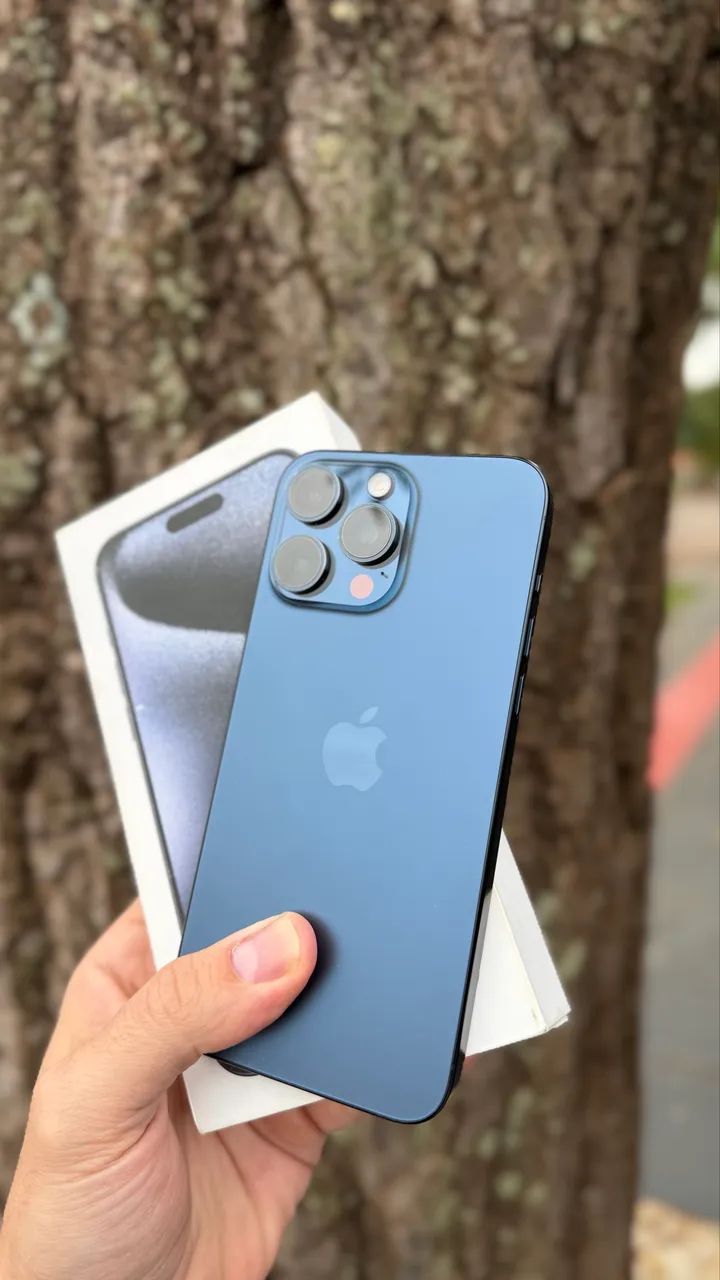 iPhone 15 Pro Max 256GB Blue Titanium, Seminovo 83%, Garantia