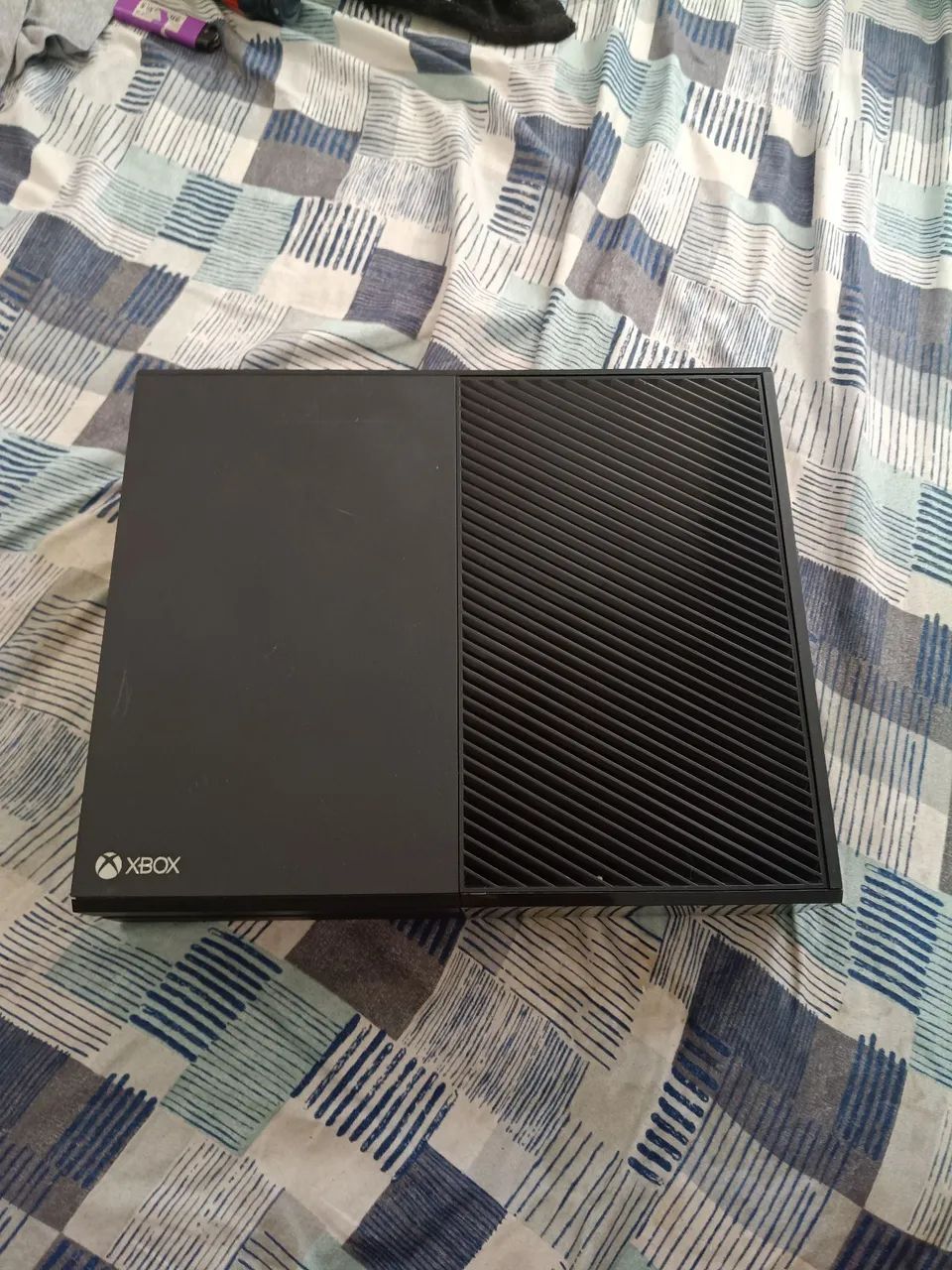 Xbox one 1 tera (APENAS CONSOLE E FONTE) - Foto 2
