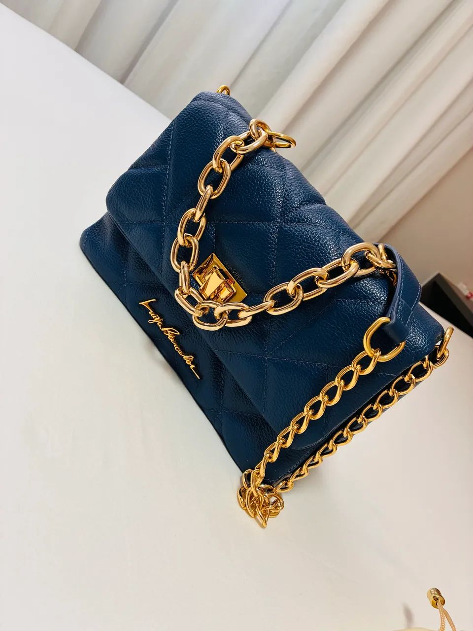 BOLSA EM COURO LUIZA BARCELOS