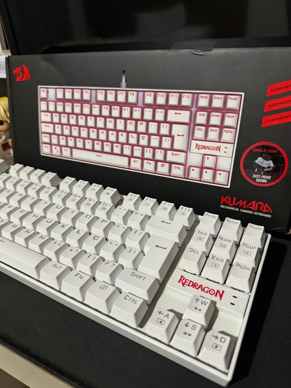Teclado kumara branco (led vermelho) e mouse logitech G203 - Foto 2