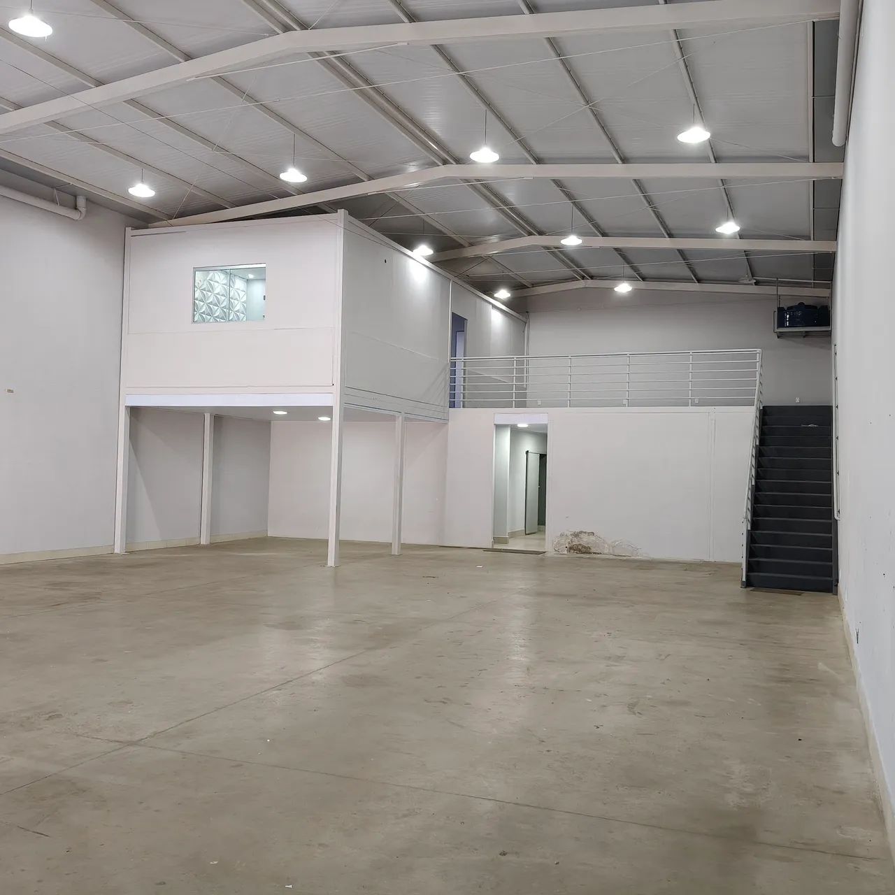 EXCELENTE GALPÃO COMERCIAL PRÓXIMO HIPÓDROMO E DETRAN - Foto 4
