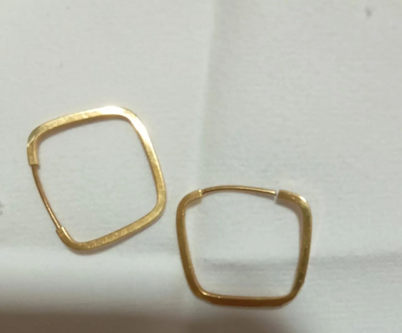 Argola de ouro 18 