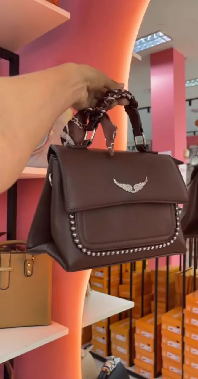 Bolsa com lenço 