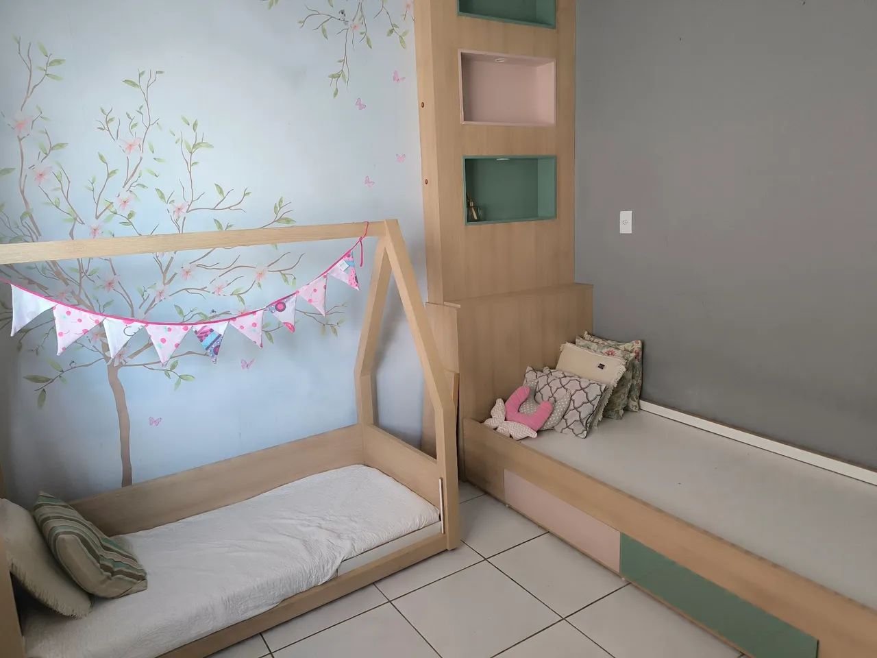 Jogo de quarto infantil. 