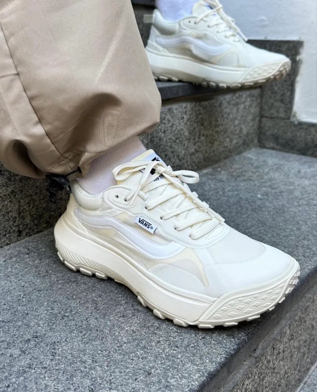 Tênis Vans Mte Crosspath Marshmallow ( NUNCA USADO)  - Foto 3