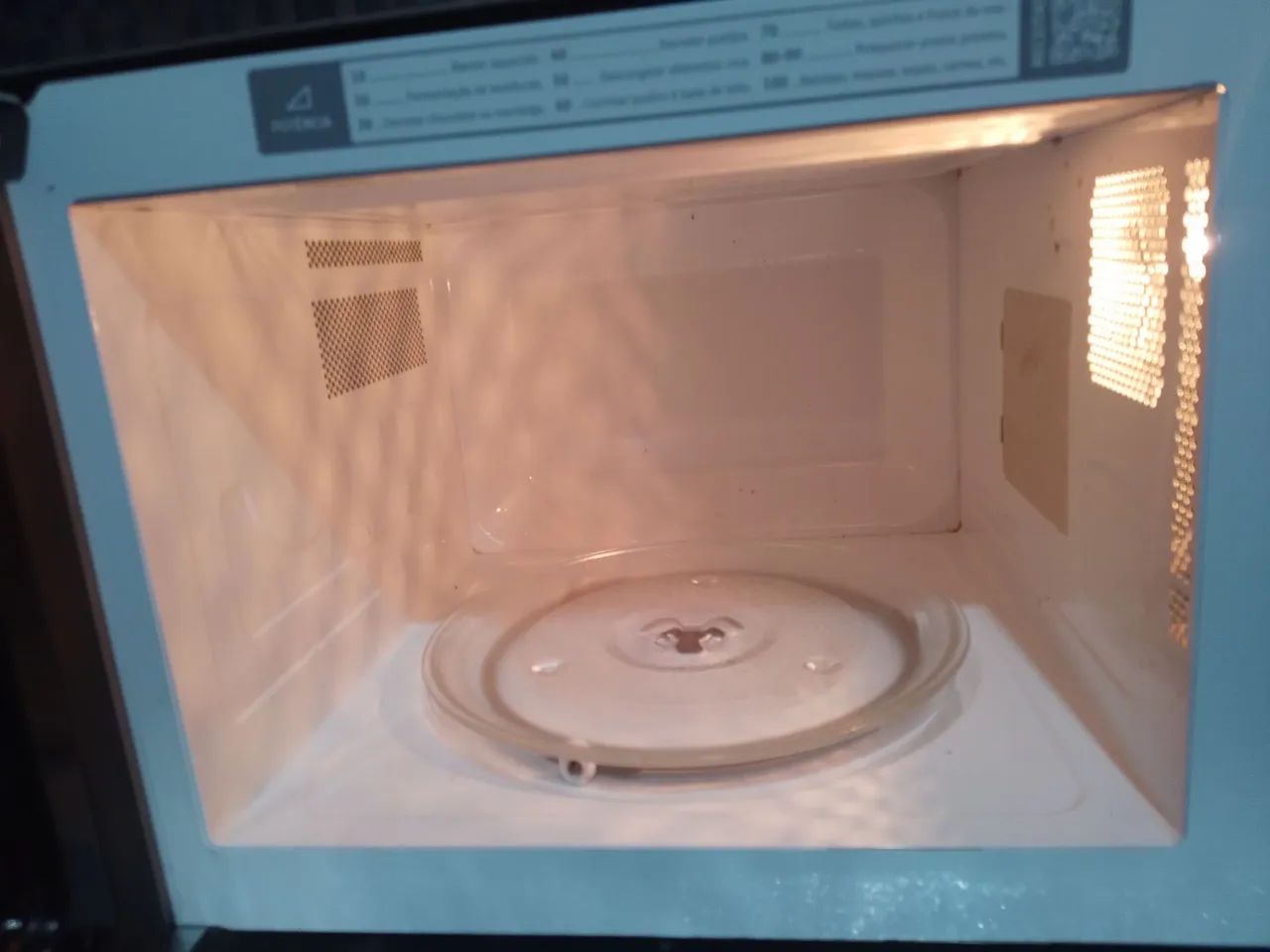 Micro-ondas eletrolux 31L inox - Foto 3