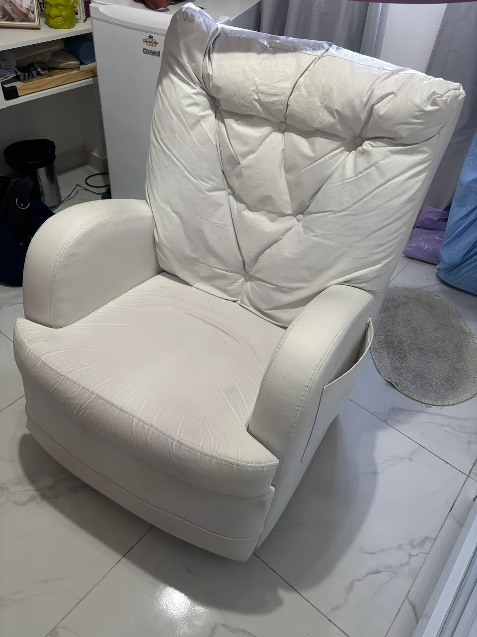 Poltrona de Balanço SEMINOVA - Foto 3