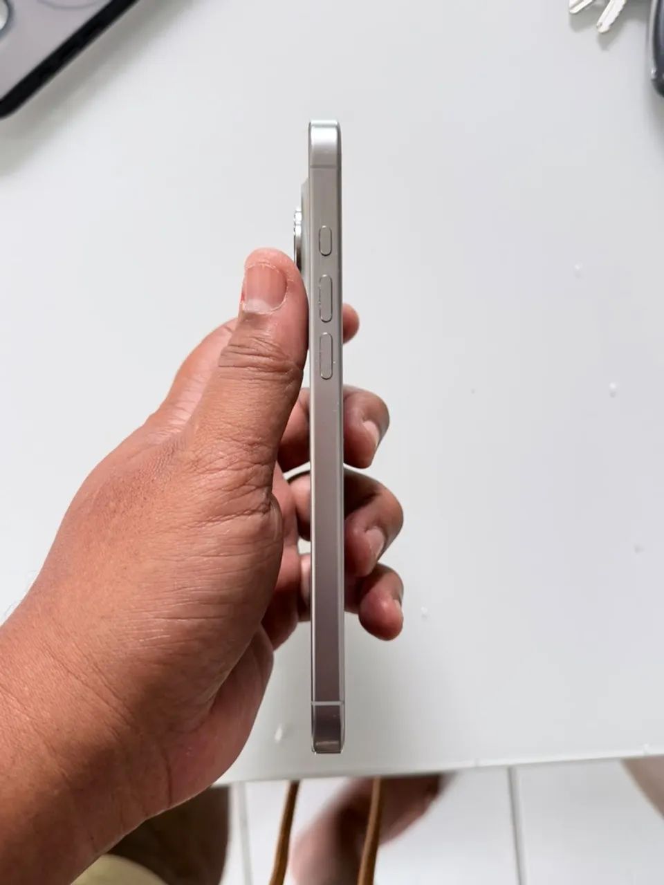 Celular iPhone 16 pro Max, com caixa, todo original , sem marcas de uso , muito novo! - Foto 5