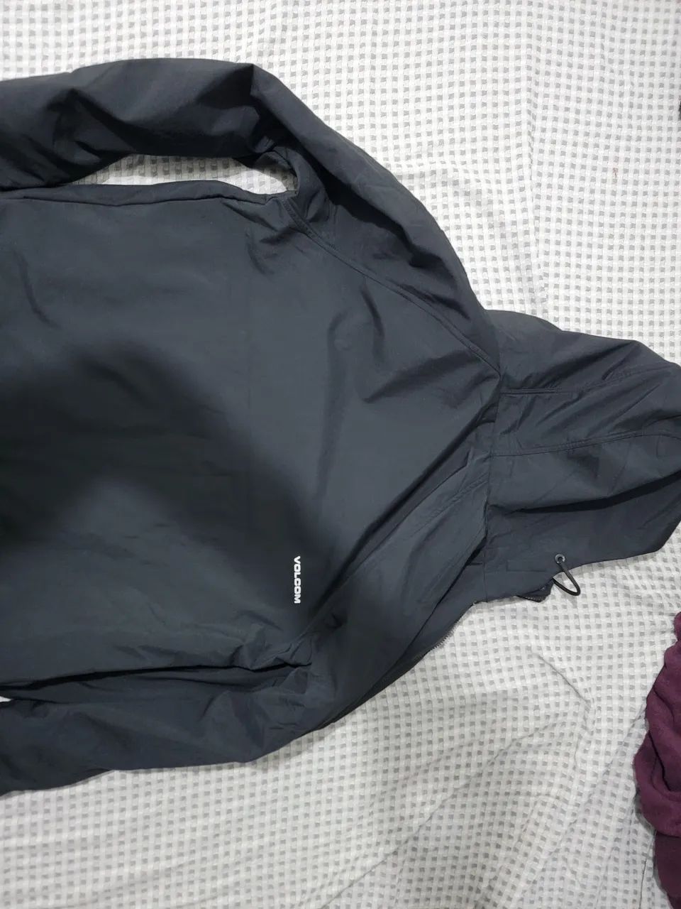 Jaqueta Pesada Volcom preta tam G - Foto 5