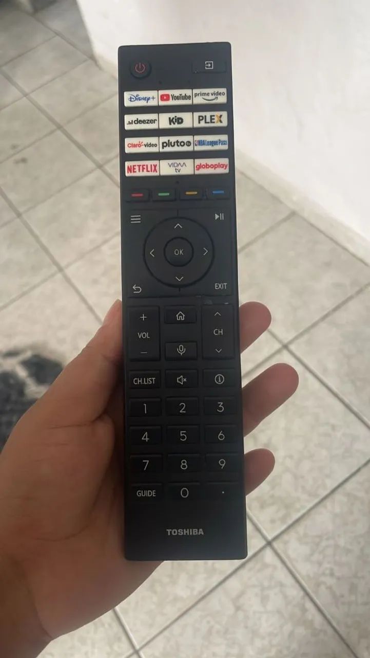 Tv smart Toshiba com comando de voz