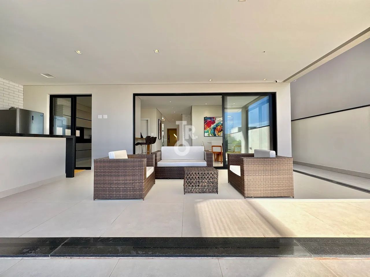 Casa 4 quartos, 2 suítes , escritório e muita sofisticação. - Foto 4