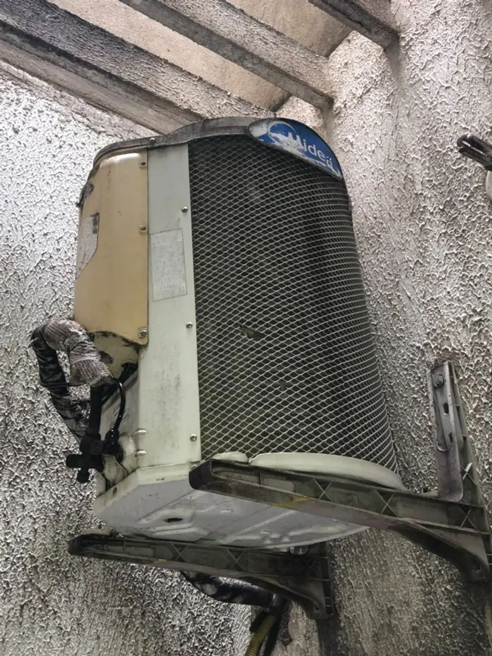 ar-condicionado 22mil btus funcionando perfeitamente, bem conservado - Foto 2