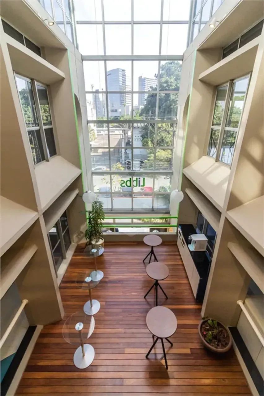 Prédio Comercial Inteiro na Barra Funda - 3.292 m² de Área Útil e 30 Vagas - Foto 4