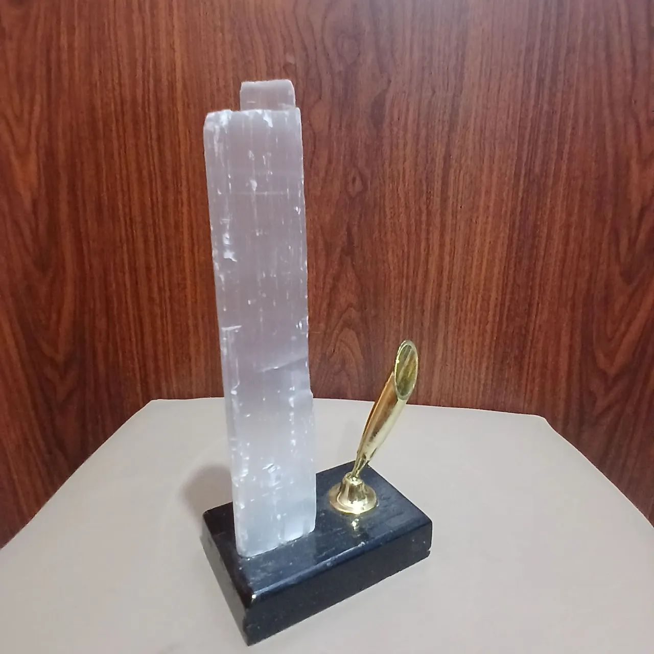 Porta Caneta de Selenita. 