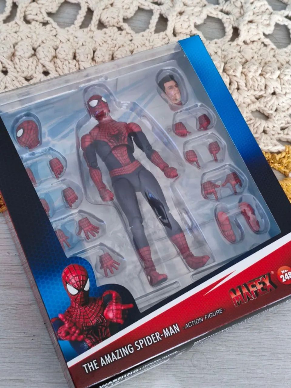 MAFEX (No. 248): The Amazing Spider-Man 2 - Spider-Man