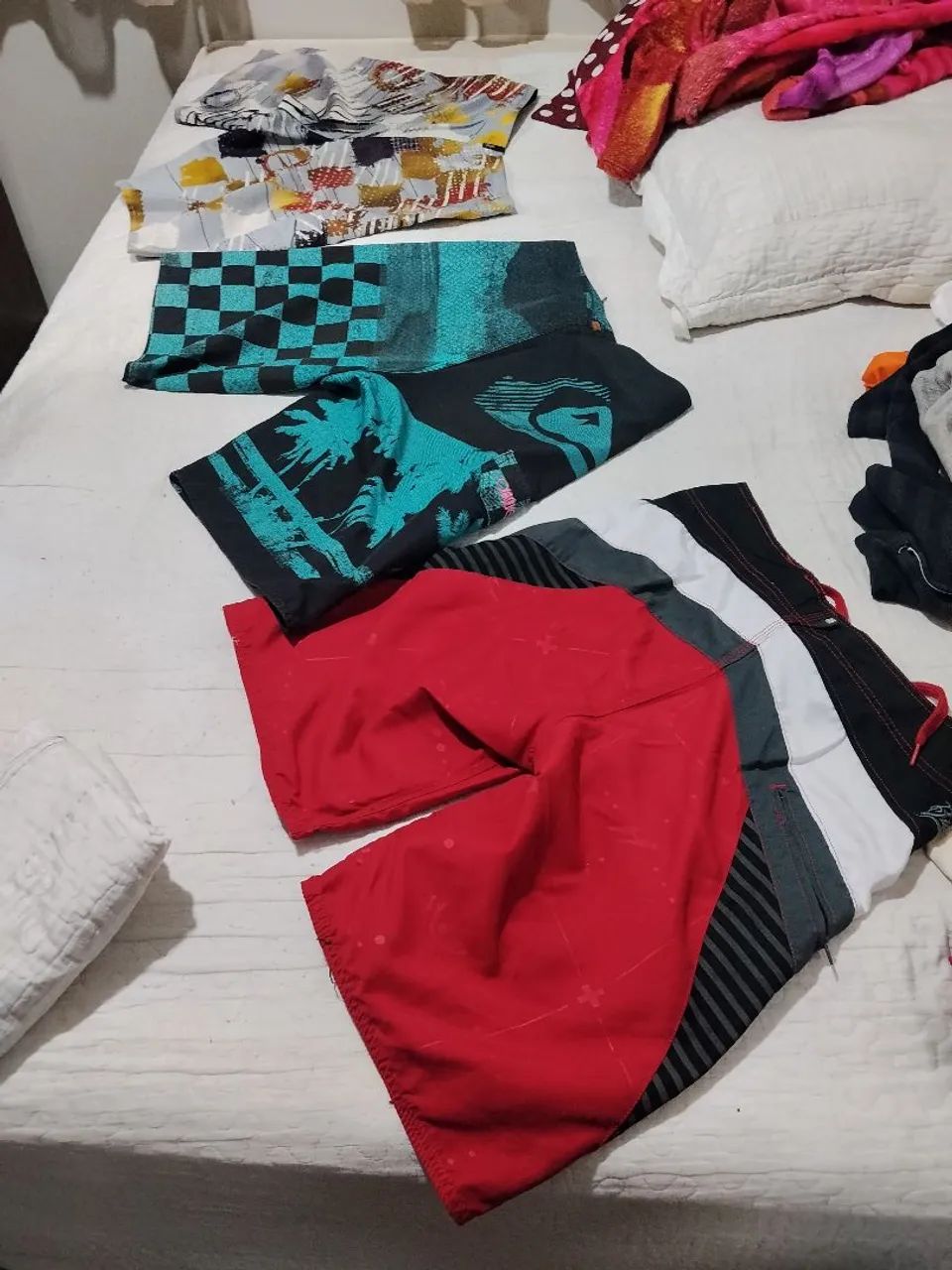 Bermudas tamanho 40 bem conservada..$$