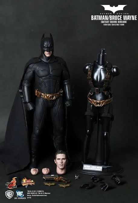 BATMAN/ BRUCE WAYNE BATSUIT hot toys - VERSION Exclusive 1/6 MMS155 - BATMAN BEGINS - Foto 2
