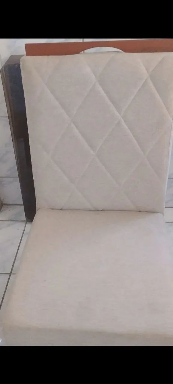 MESA DE JANTAR COM 4 CADEIRAS - DESIGN MODERNO - Foto 3