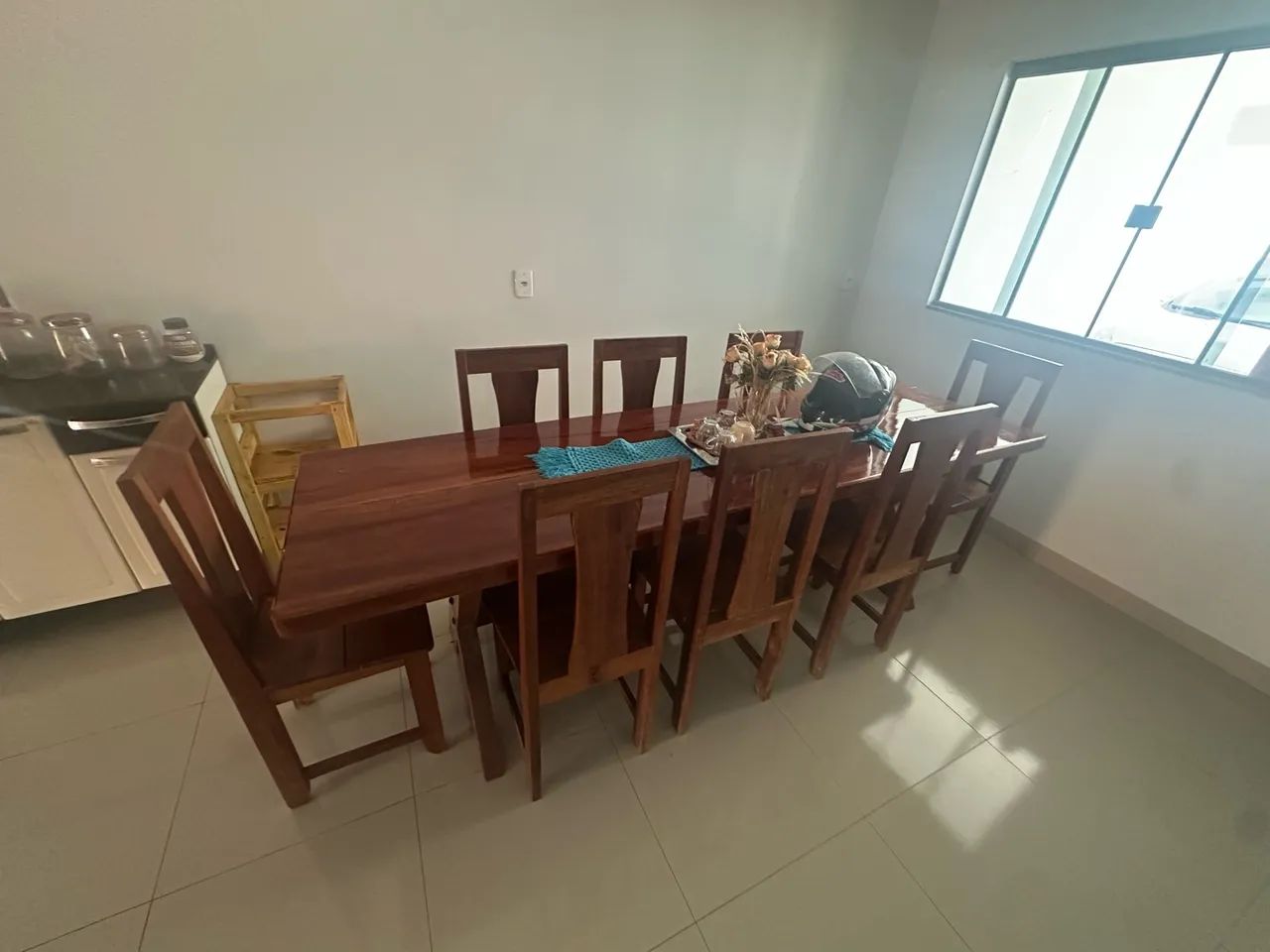 Mesa de 8 lugares madeira maciça 