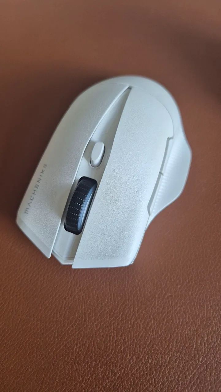 Mouse gamer com base de carregamento L9 Pro Machenike