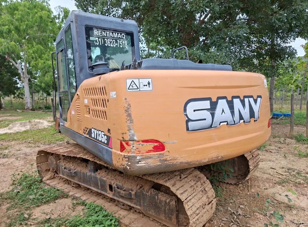 Escavadeira Sany SY 135C 2015 - Foto 2
