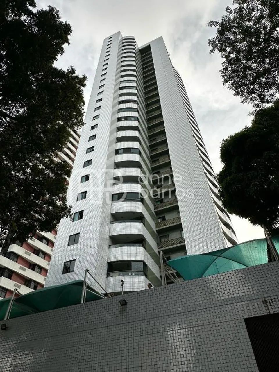 Apartamento à Venda em Espinheiro