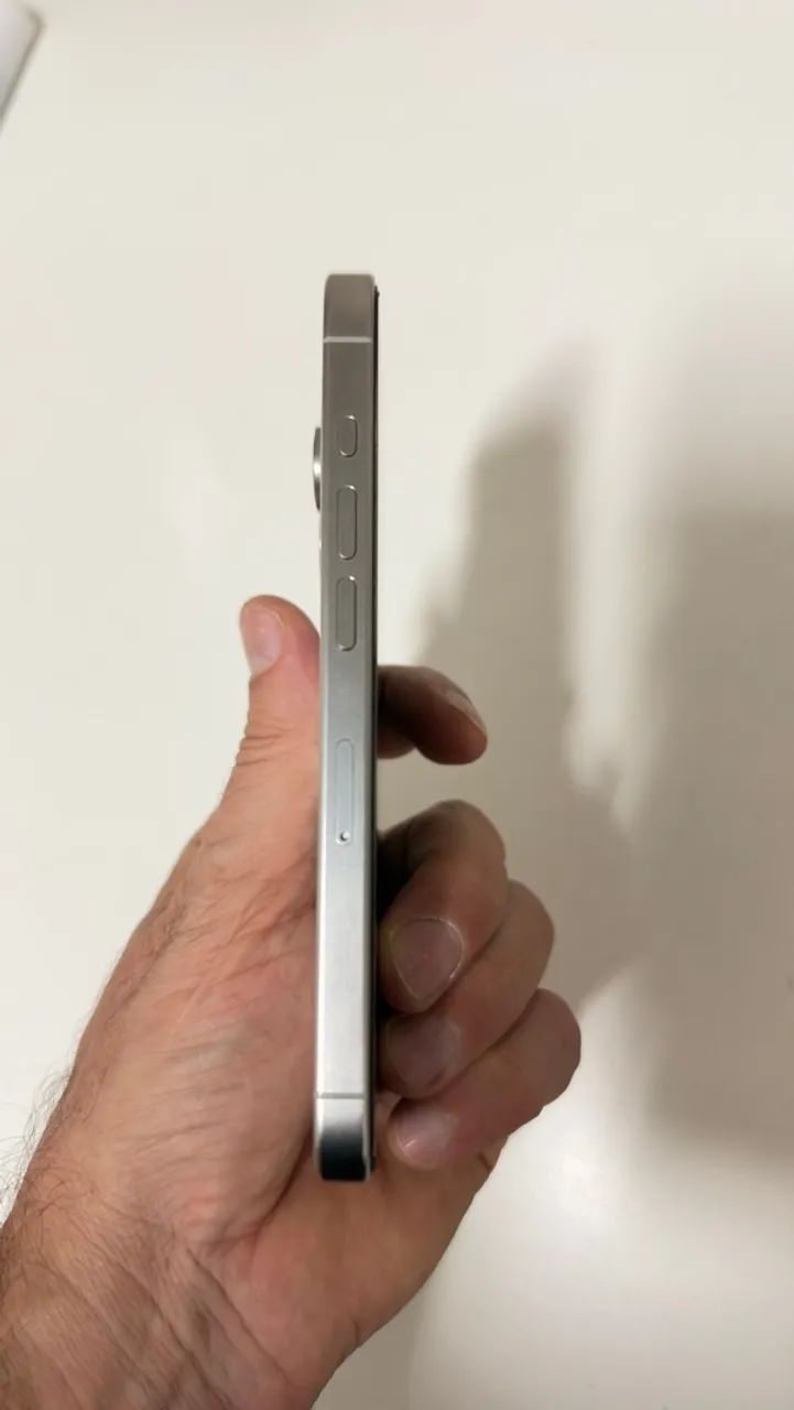 iPhone 15 PRO 128  - Foto 2