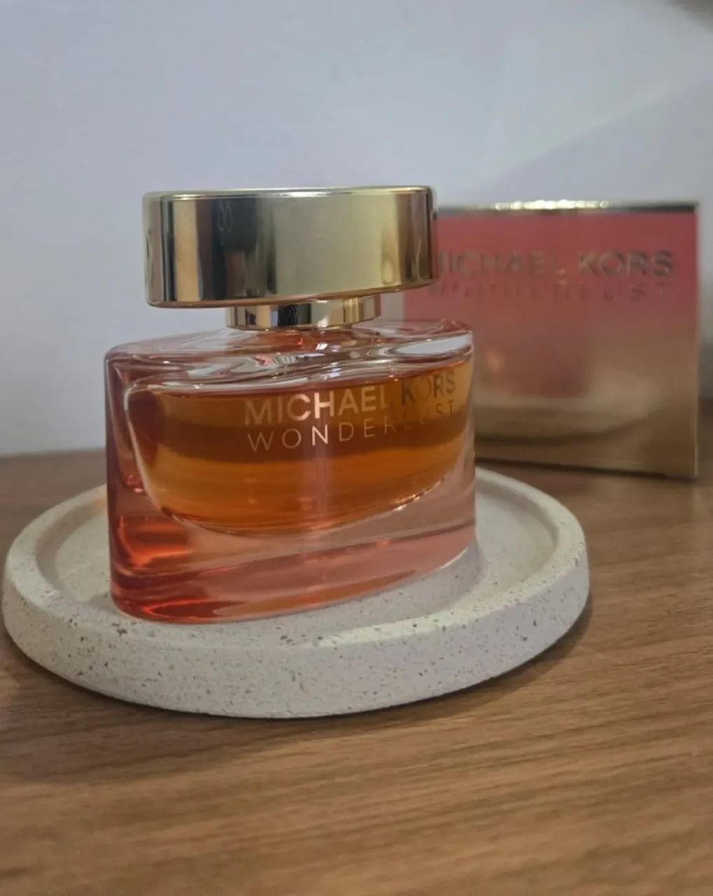 PERFUME 