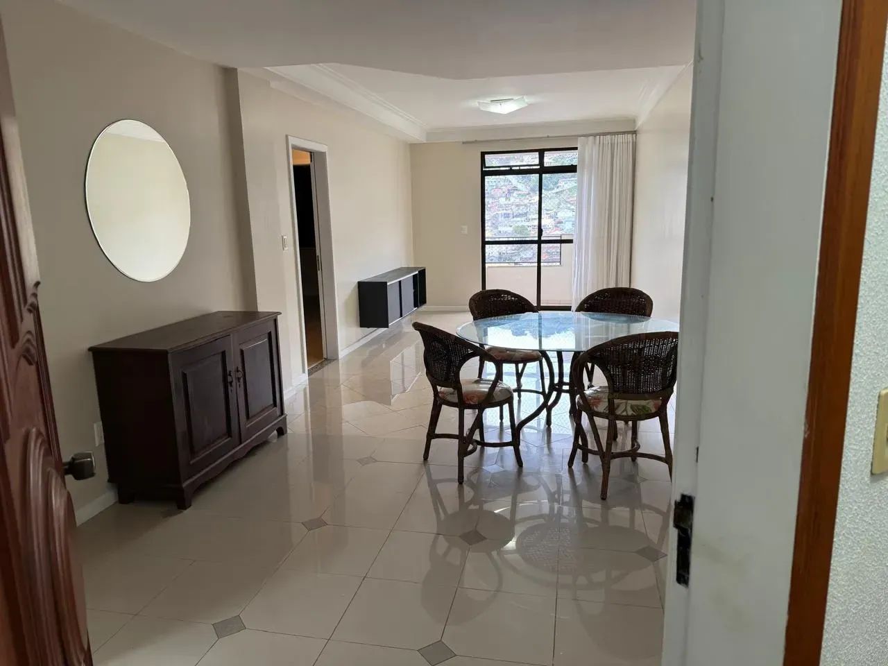 Apartamento para aluguel com 126 metros quadrados com 3 quartos - Foto 2