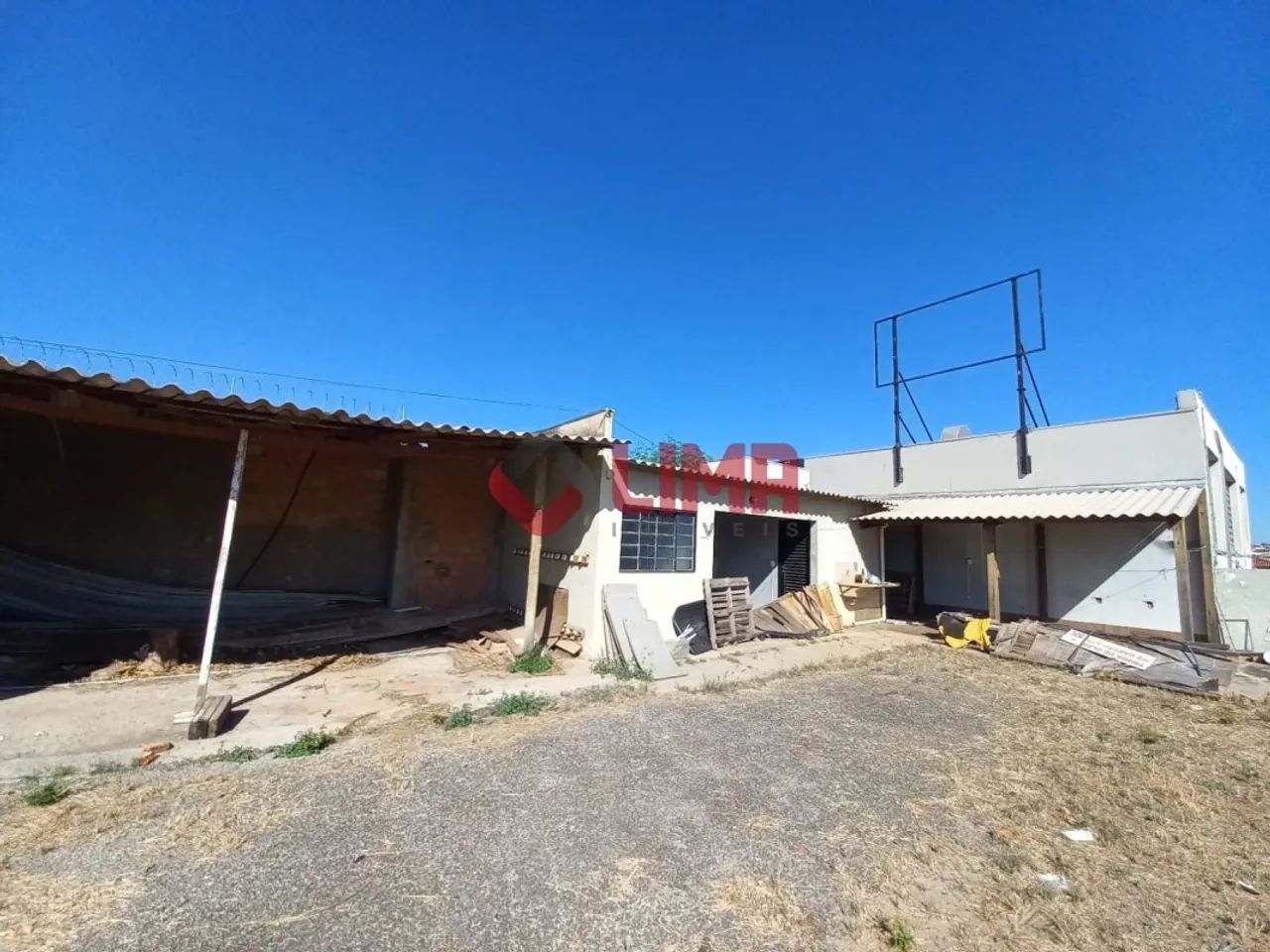 PÁTIO PAVIMENTADO - ÓTIMO PONTO COMERCIAL - Foto 2