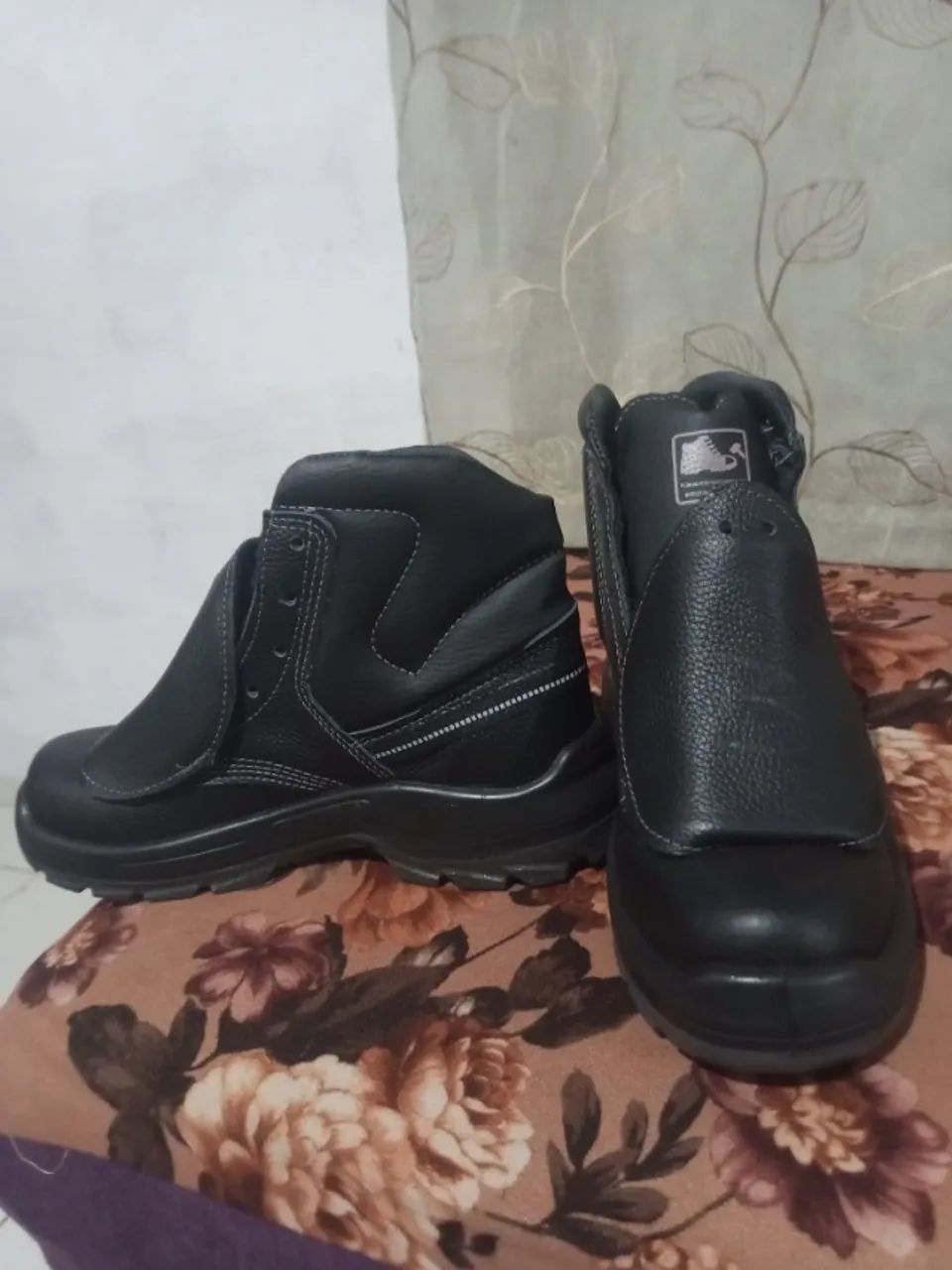 Bota - Foto 2
