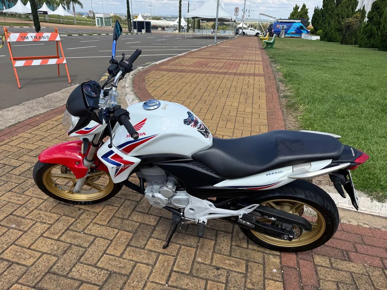 Honda CB 300R - Foto 3