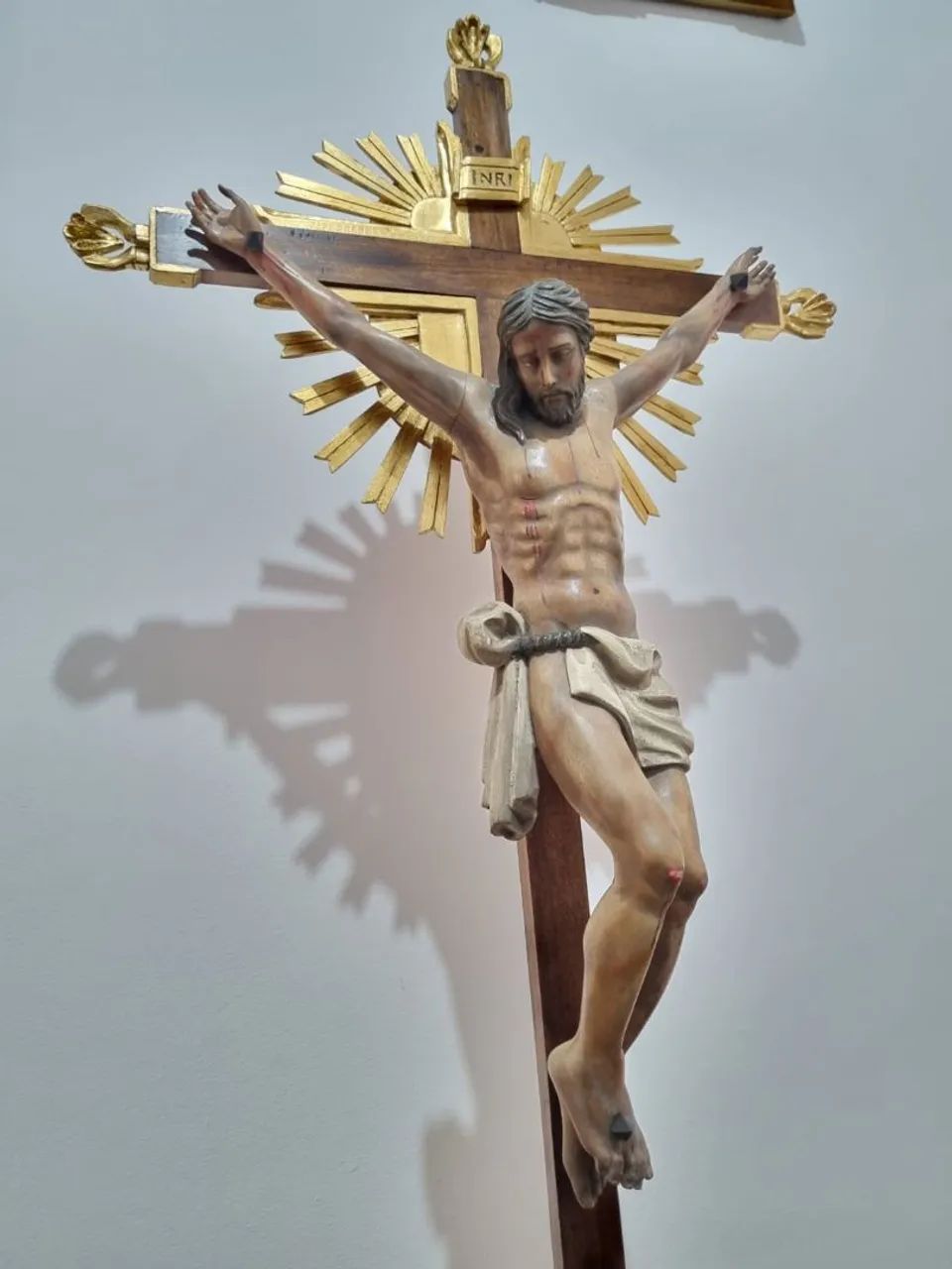 Linda Imagem de Cristo em Madeira - Foto 2