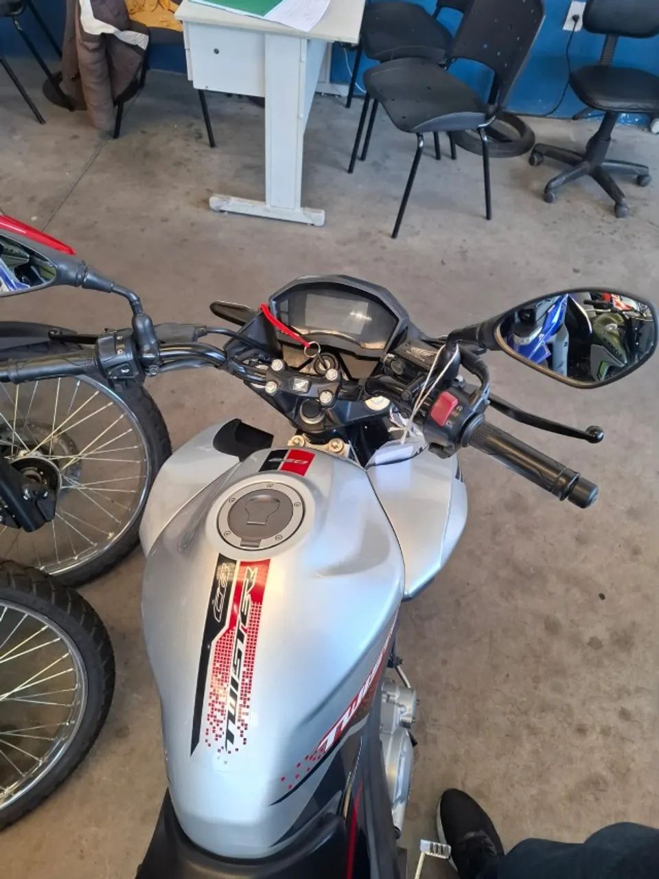 Honda CB 250 2021 - Foto 5
