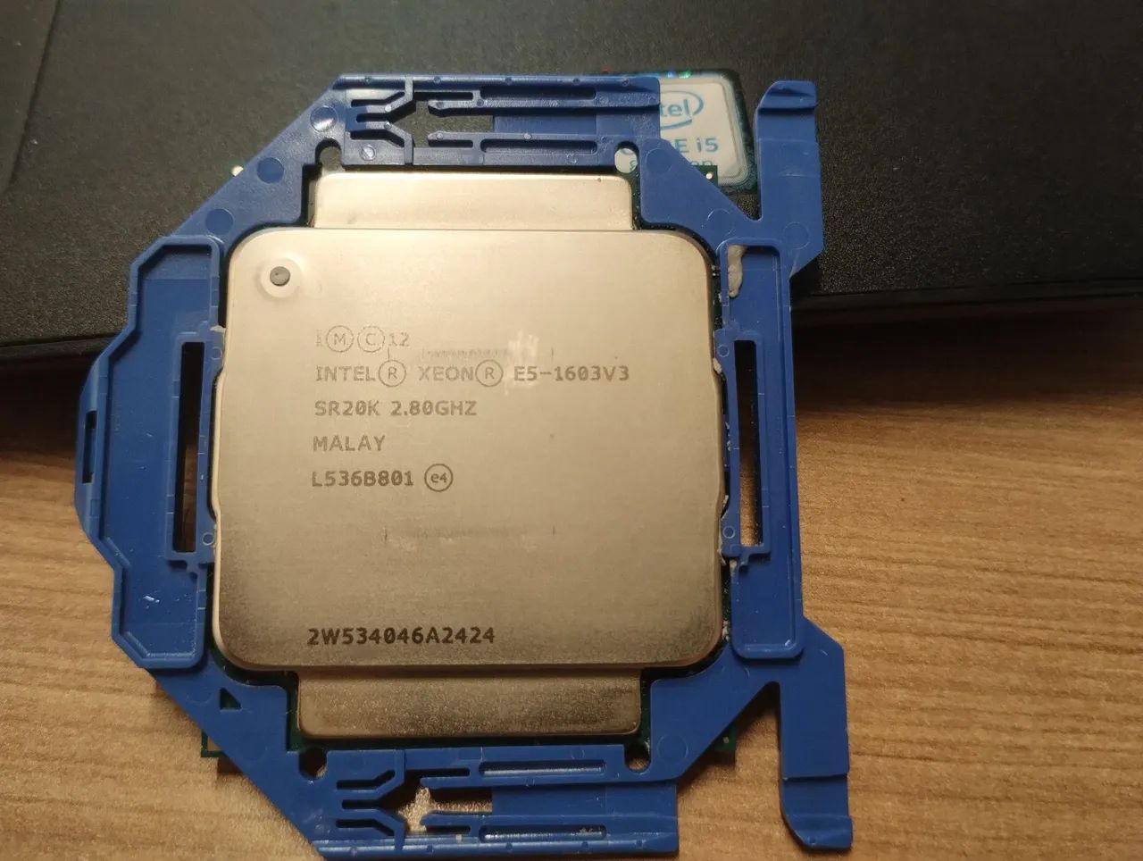 Processador Intel XEON ES-16 V3