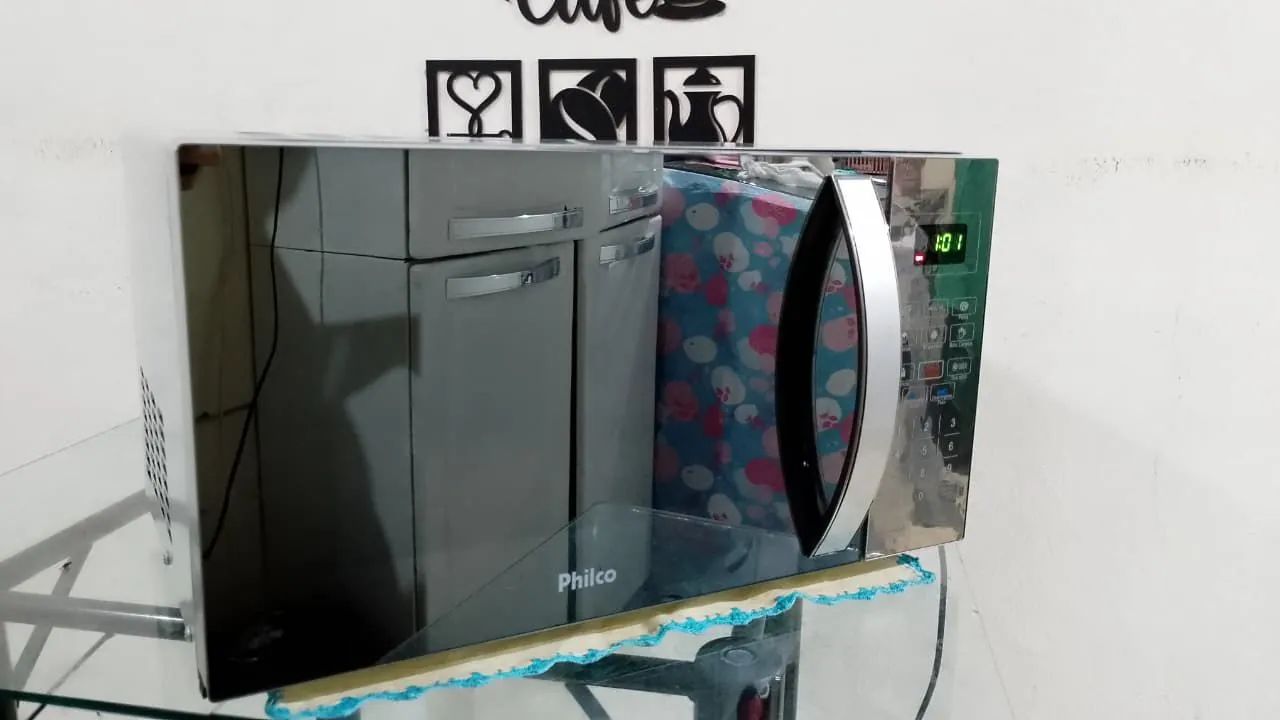 Microondas espelhado 
