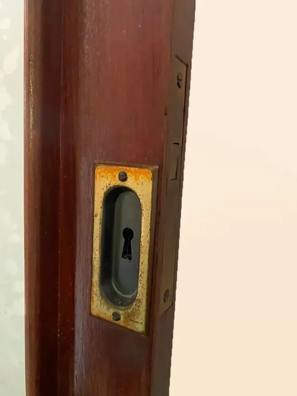 Porta De Correr Madeira De Lei Com Vidro Trabalhado Vintage - Foto 2