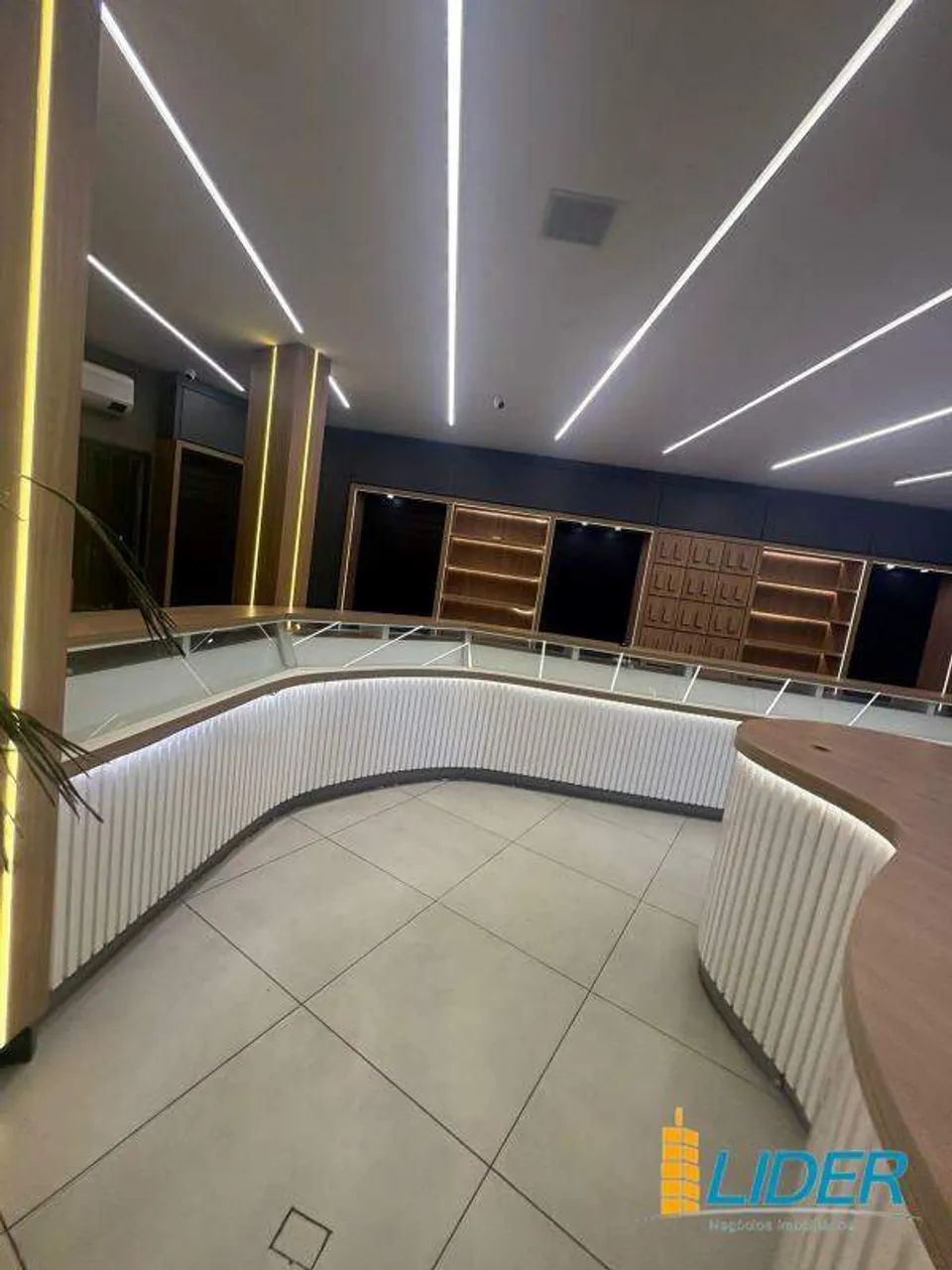 LOJA COMERCIAL EM EXCELENTE LOCALIZAÇÃO - Foto 3