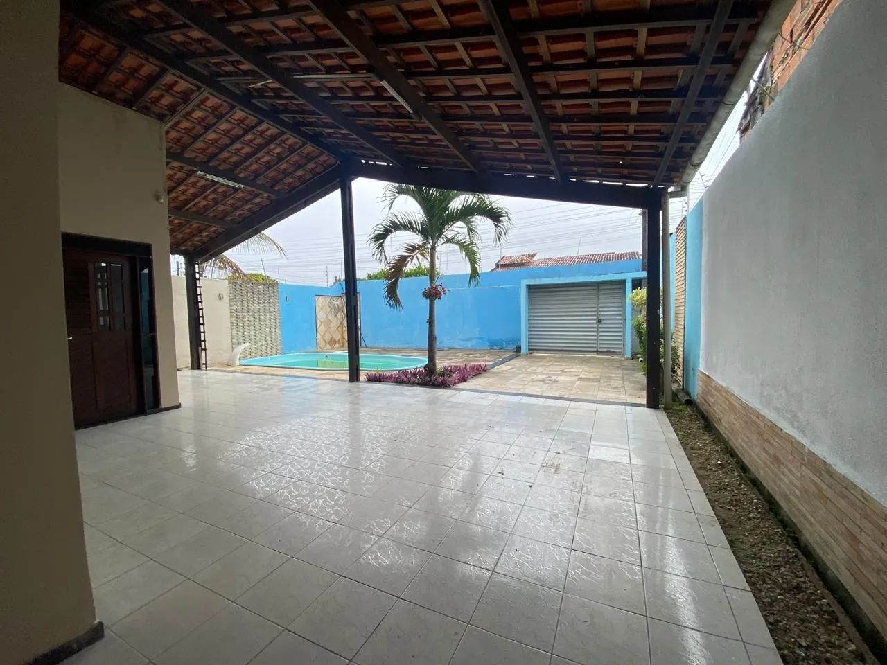 Casa top no bairro Itapuã com 4/4 e piscina  - Foto 3
