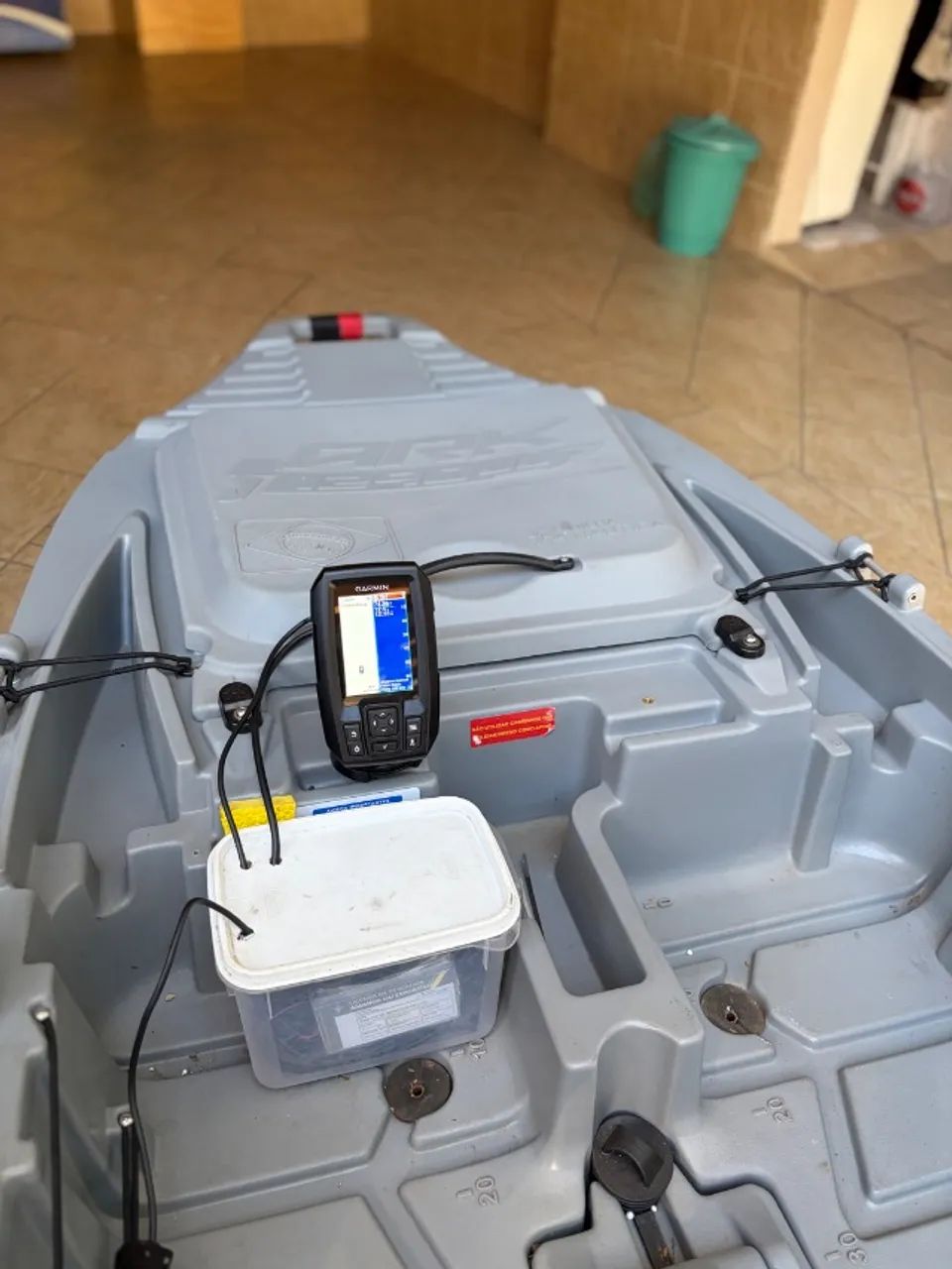 Caiaque Ark 1290, Motor MERCURY 5HP e Carreta - Foto 11