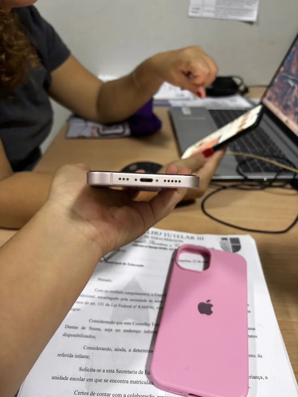 ? iPhone 13 Rosa - 128 GB ?