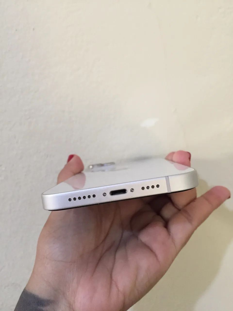 Vende-se iPhone 14 Plus Branco - Seminovo - Foto 3
