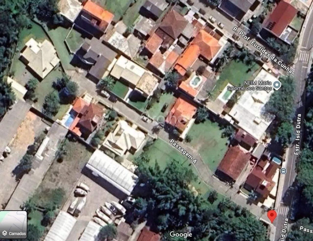Terreno de 1.435 m² em Sambaqui