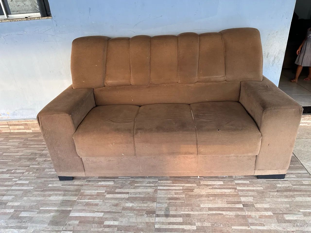 VENDO 2 sofás um grande e outro pequeno 