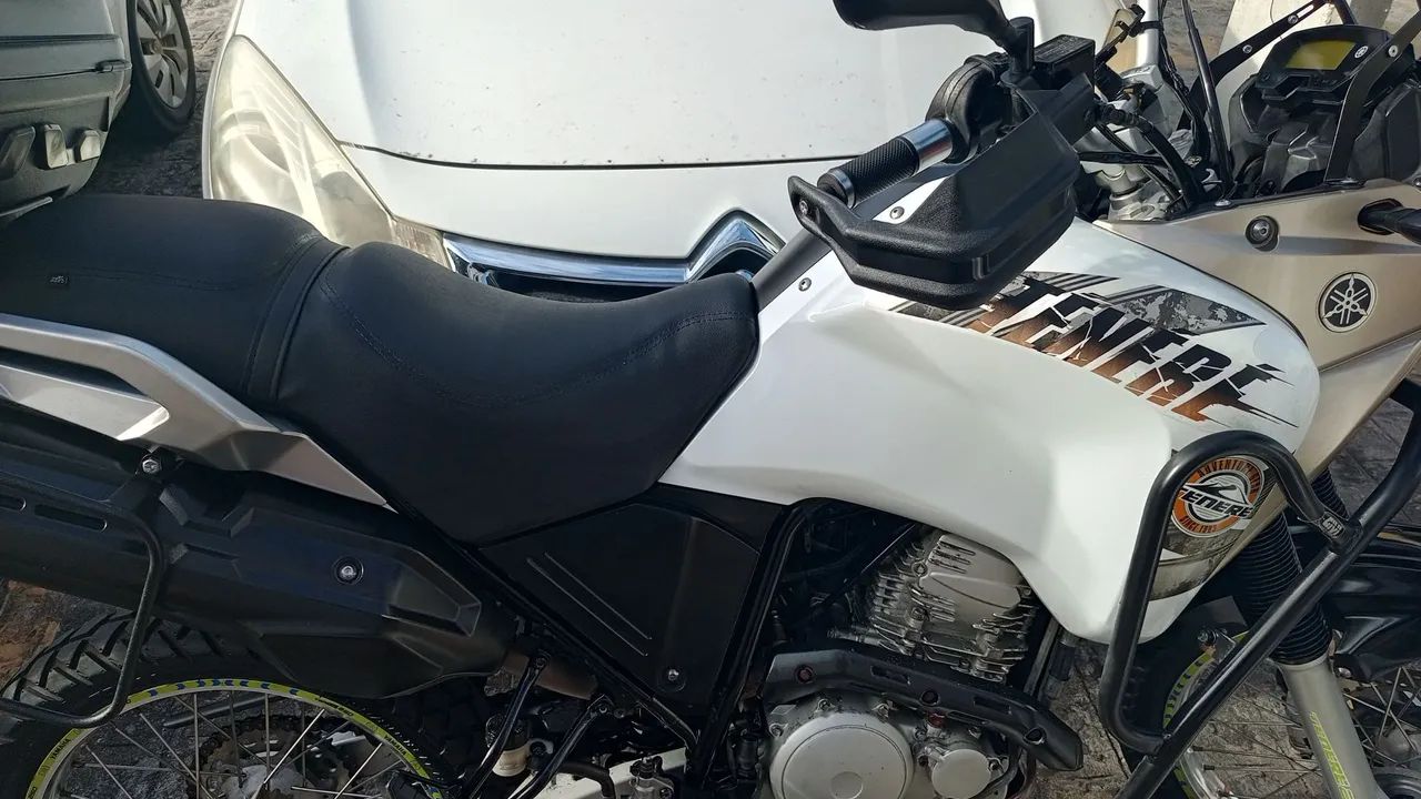  Ténéré 250  - Foto 2