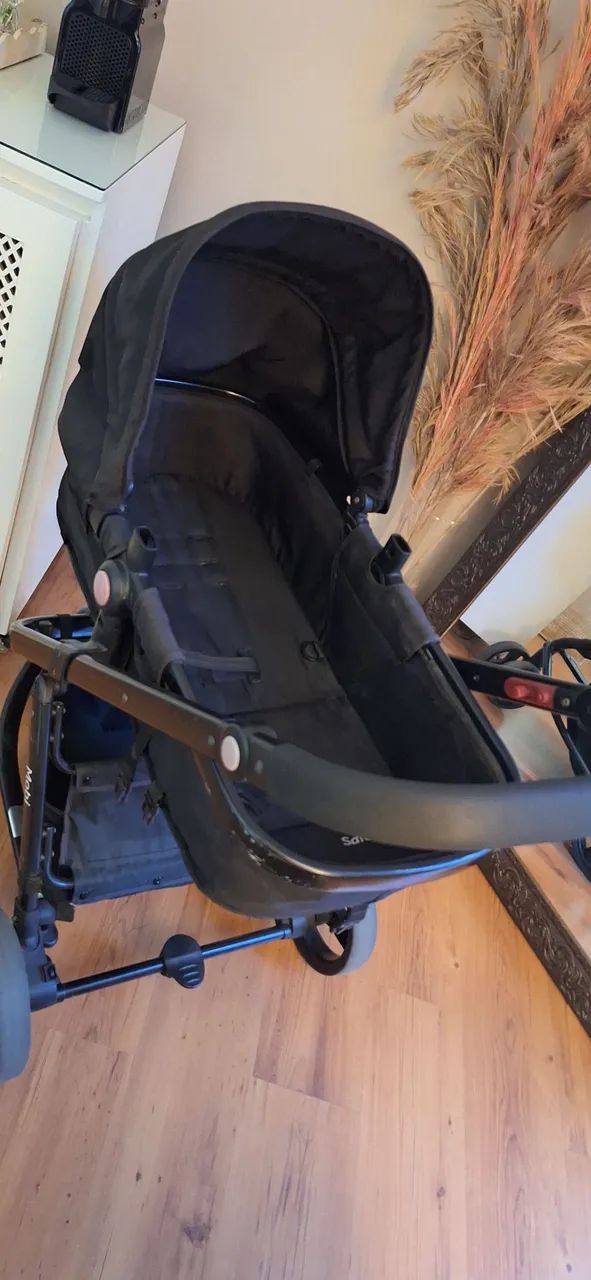 Carrinho de bebe , com isofix e bb conforto  - Foto 2
